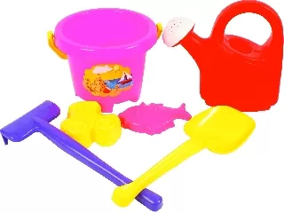 Bástyás homokozó locsolóval 