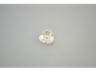 Gyöngy akril 9mm virág fehér fűzhető, 20 db/csom