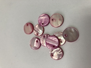 Kagyló medál kerek 1,3cm vastag 10db/cs rózsaszín