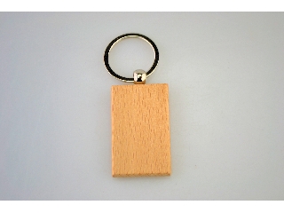 Kulcstartó fa téglalap alakú  3 x 5 cm bükkfából