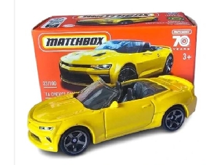 Matchbox autó papírcsomagban '16 Chevy Camaro Convertible