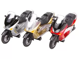 Robogó fénnyel és hanggal - 13 cm, többféle