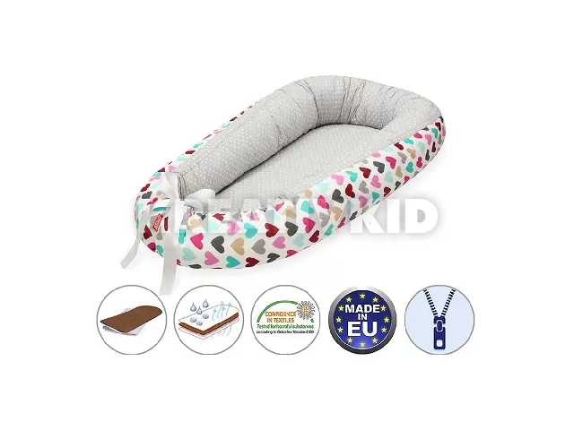 Scamp babafészek kókuszbetétes Colorful Grey Heart BF019