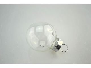 Üveggömb víztiszta 2 cm, ezüst színű akasztóval,10 db/csom