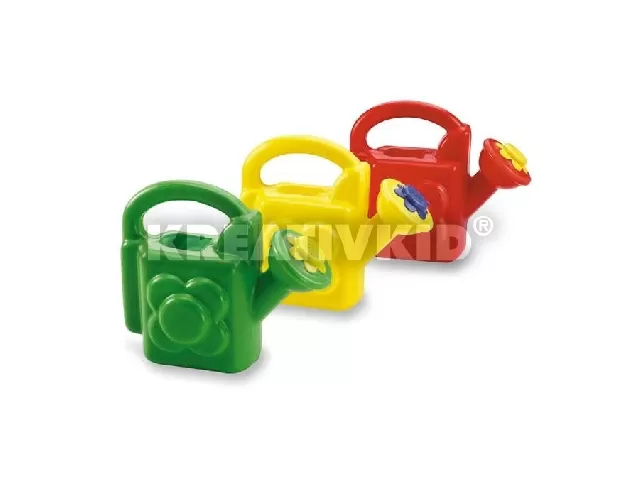 Virágos locsoló kanna